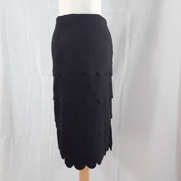 Maeve black skirt with scallop layered pattern - Picture 2 of 5